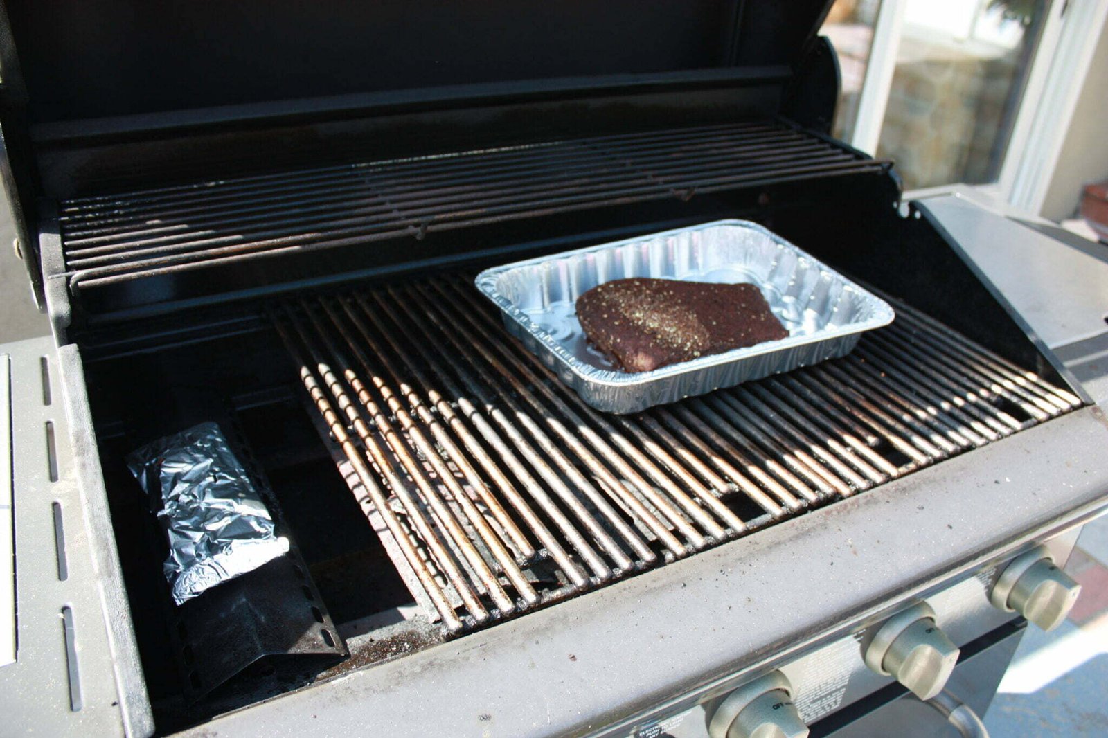 How To Use Wood Chips On A Gas Grill